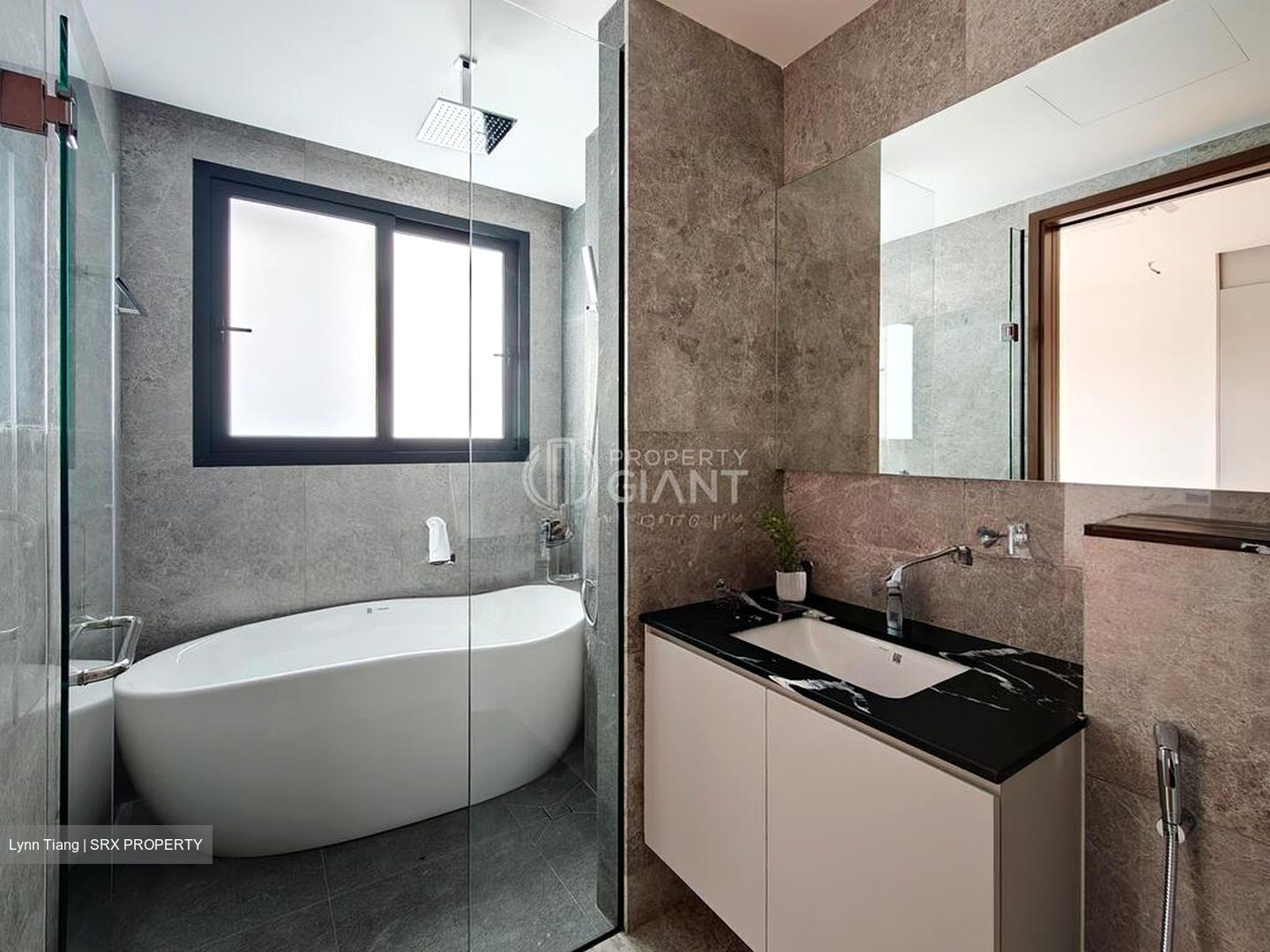 Lorong H Telok Kurau (D15), Terrace #508682231
